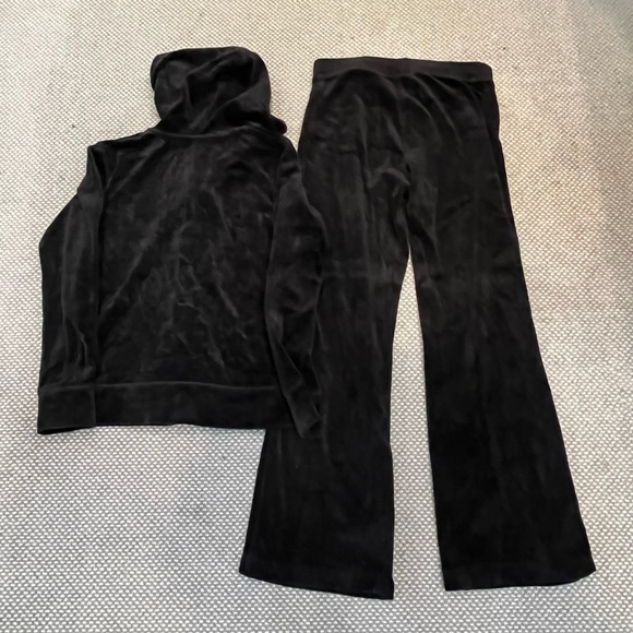 Matching Set - Picture 5 of 6